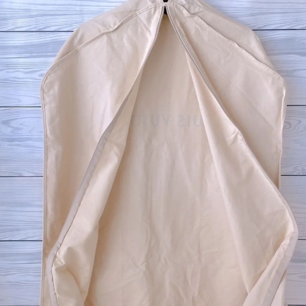 Louis Vuitton Garment Bag‎